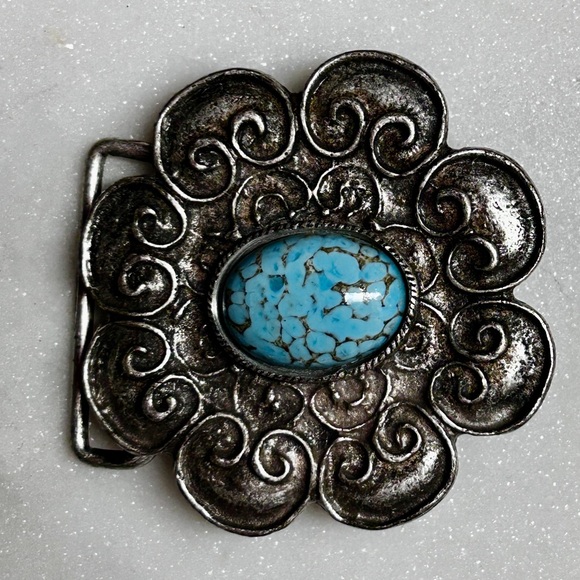 Vintage ~ Silver Tone Metal W/ Faux Turquoise Floral Shape Belt Buckle (3 x 3) main image 8